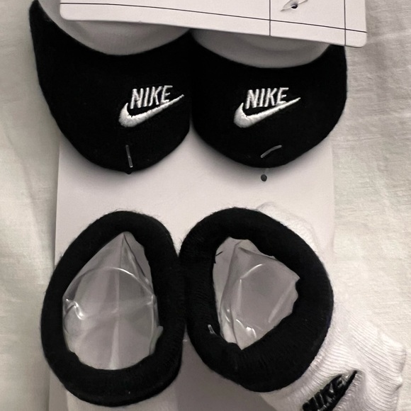 Infant Bootie’s - Picture 2 of 3